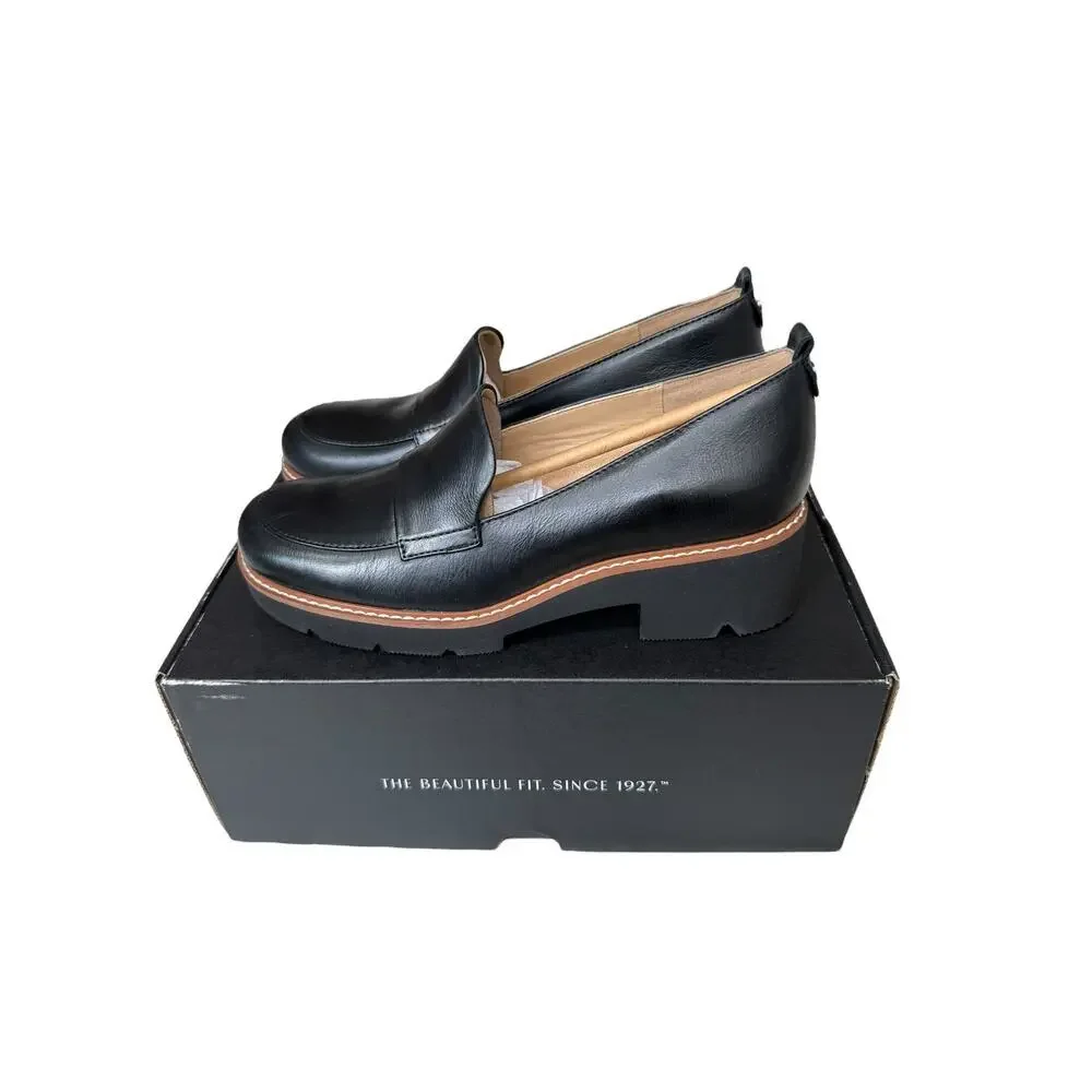 Naturalizer Women's Black Leather Darry Lug Sole Heeled Loafer Size 6.5